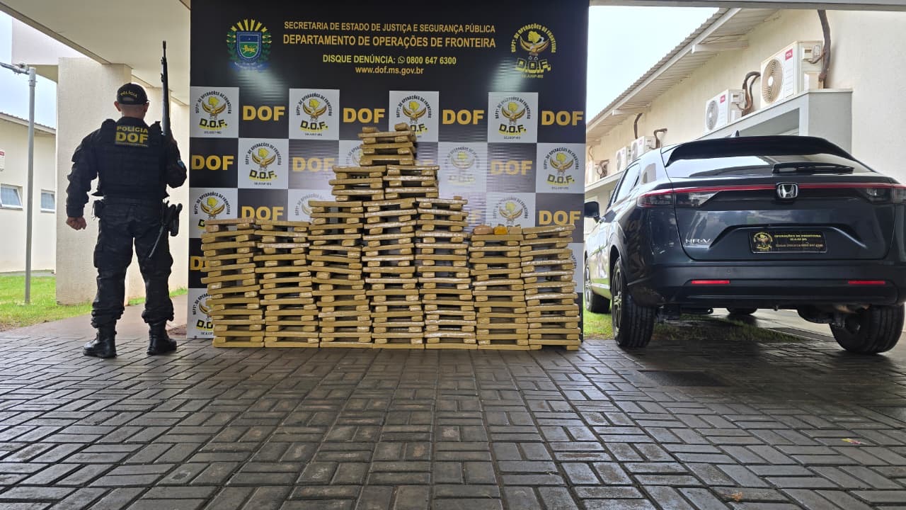 DOF apreende mais de 350 quilos de maconha em estacionamento de shopping em Dourados